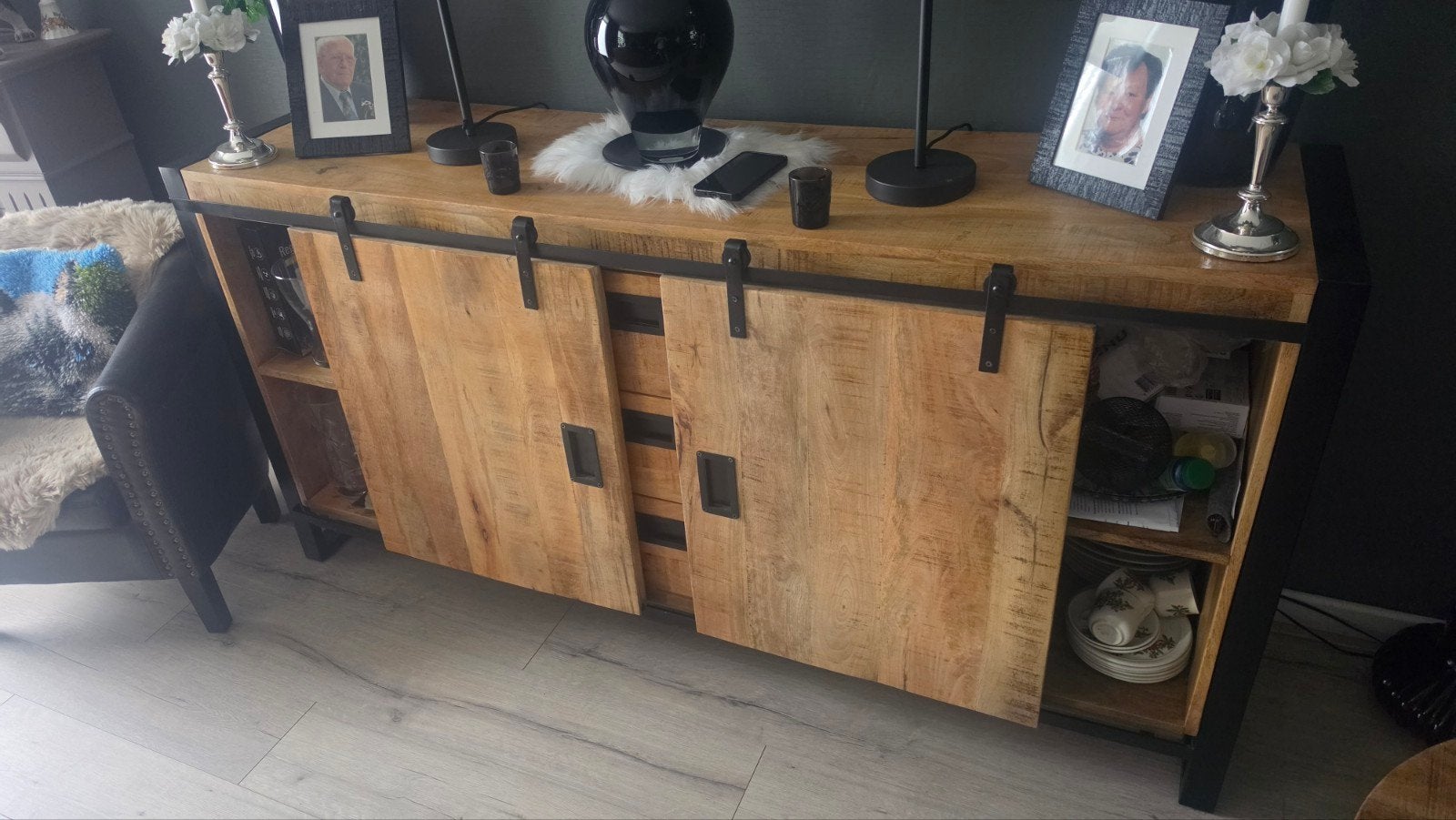 Industriële Dressoir Mango Hout met Schuifdeuren, Met deur(en), 150 tot 200 cm, Zo goed als nieuw, Industrieel