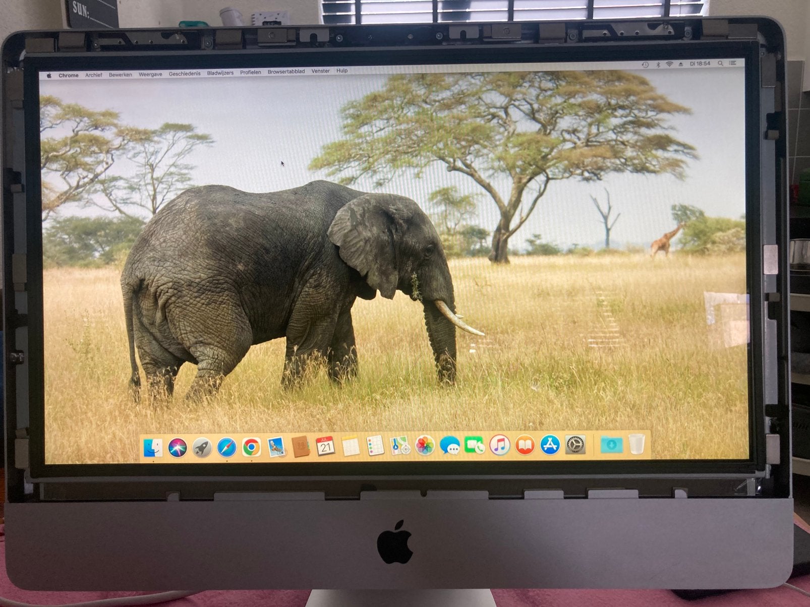 IMac 21.5 inch Mid 2010 High Sierra 2TB, Computers en Software, Apple Desktops, Gebruikt, iMac, HDD, 3 tot 4 Ghz, 8 GB, Ophalen