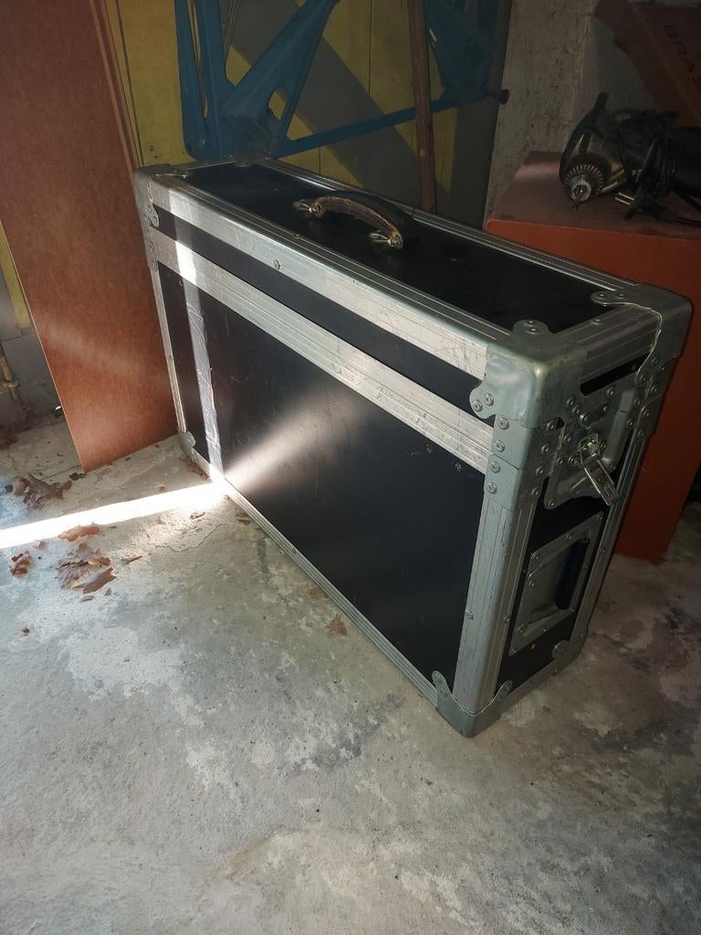Flightcase voor 1U 19" amp/effect & footcontroller, Ophalen, Gebruikt, Speaker of Versterker, Flightcase
