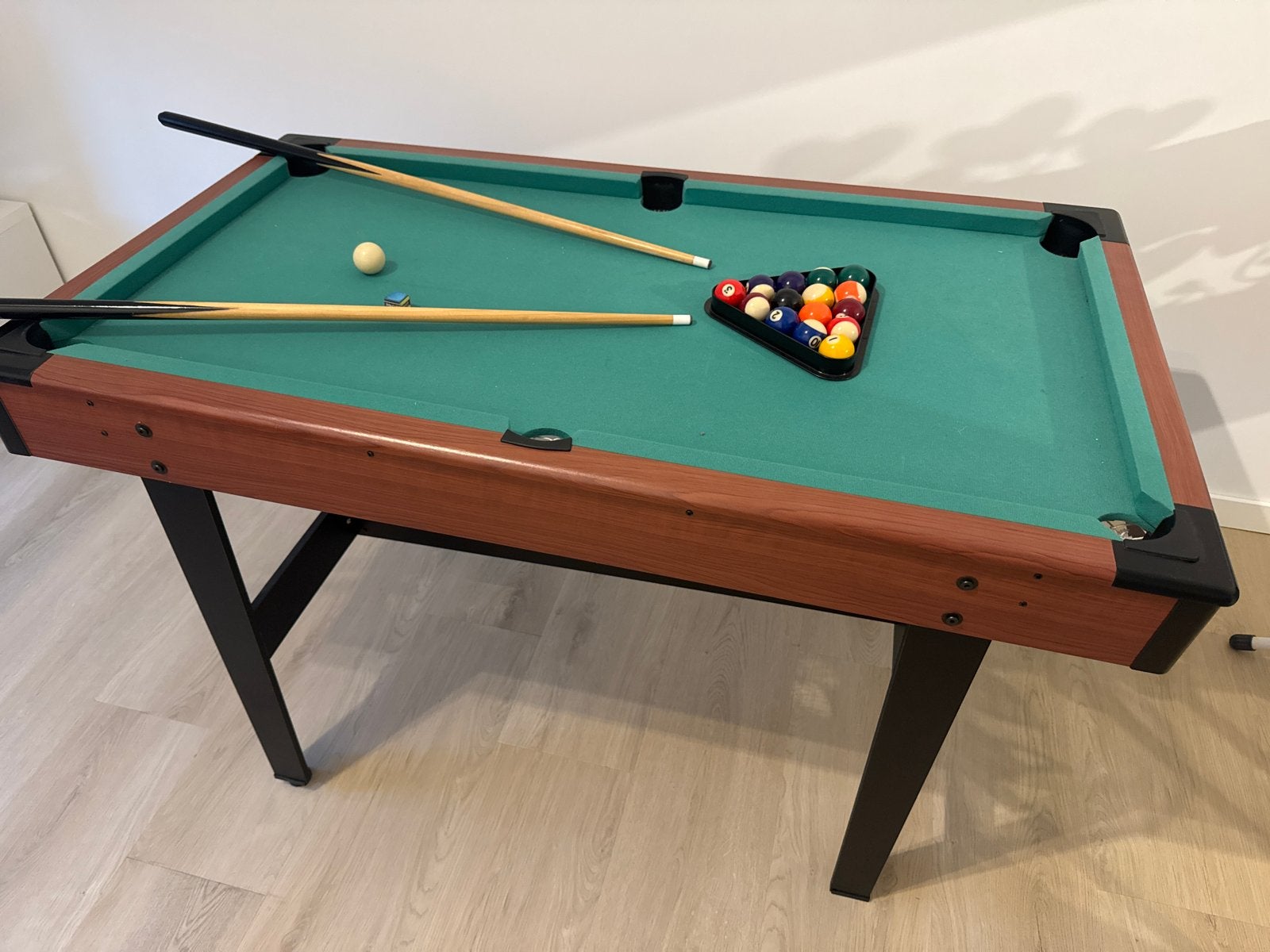 Compacte (kinder) pooltafel / biljarttafel (B:70, L:122), Ophalen, Gebruikt, Pooltafel