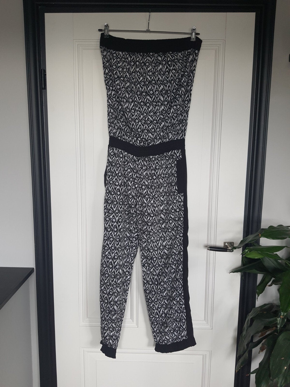 leuke jumpsuit maat M/L, Zwart, Zo goed als nieuw, Hunkemöller, Ophalen
