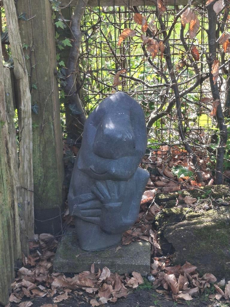 Tuinbeeld speksteen 'suffering man', Tuin en Terras, Tuinbeelden, Ophalen, Gebruikt, Steen, Overige typen