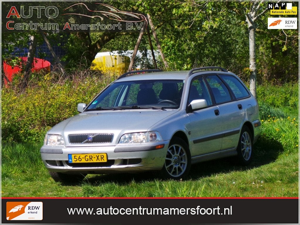 Volvo V40 1.8 Europa ( inruil mogelijk ), Voorwielaandrijving, Gebruikt, 4 cilinders, Leder en Stof