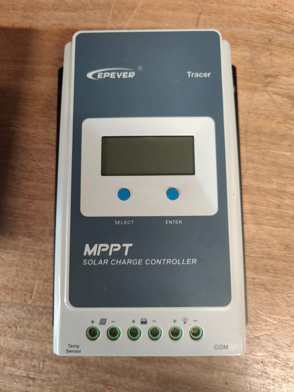 EPEVER MPPT Tracer 2210AN Solar Laadregelaar 100V, Ophalen of Verzenden, Zo goed als nieuw