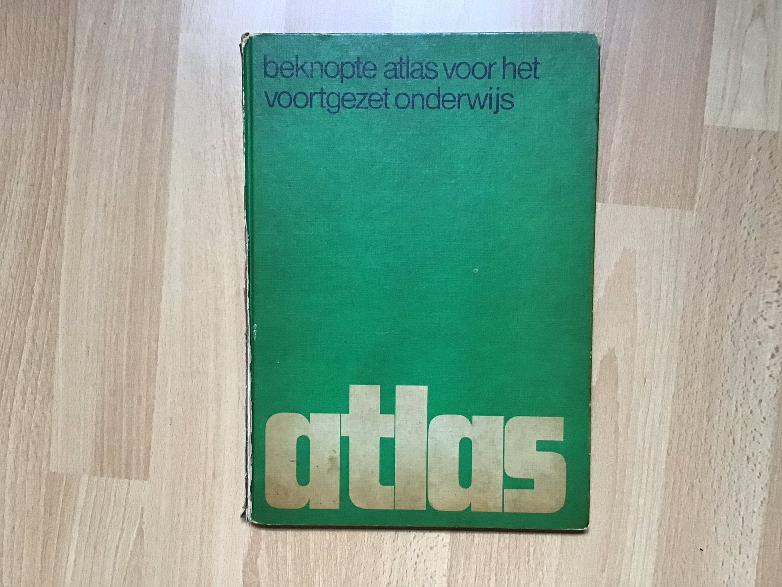 beknopte atlas voor het voortgezet onderwijs, Overige atlassen, Ophalen of Verzenden, Zo goed als nieuw, 1800 tot 2000