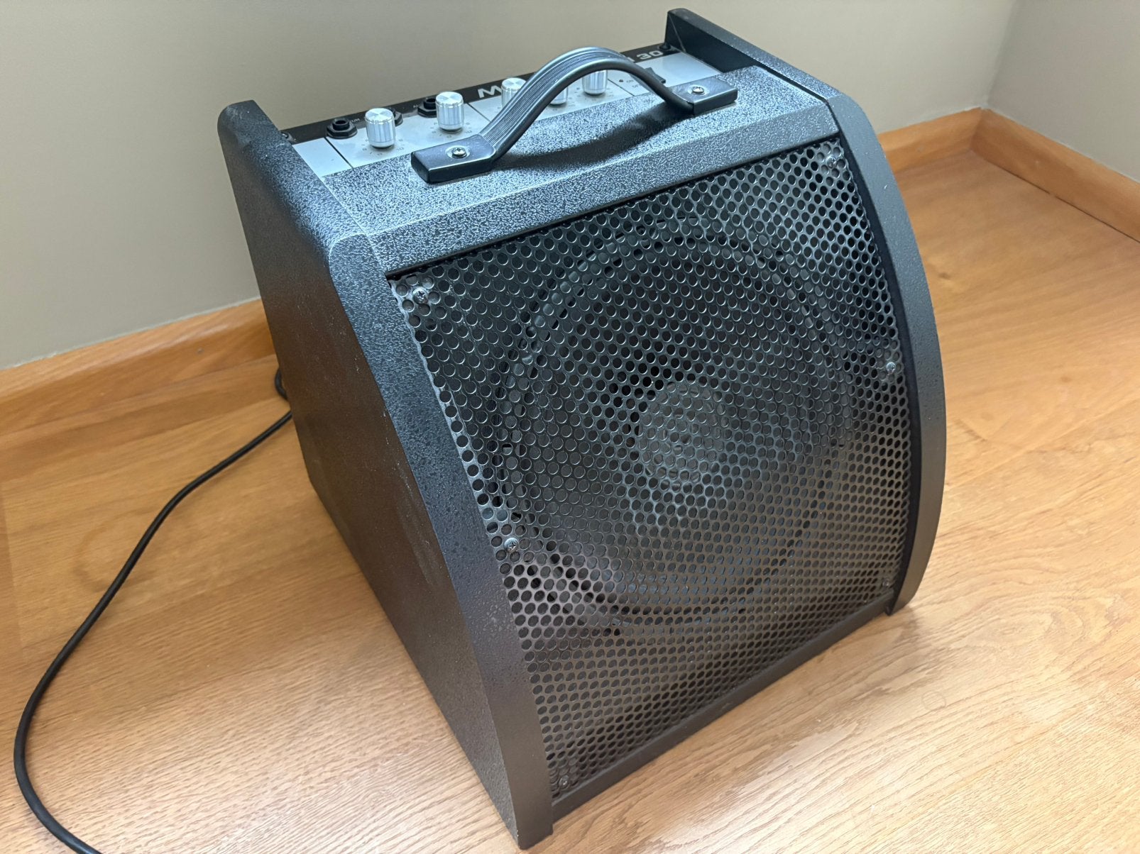 Millennium DM30 Drum Monitor Speaker voor Elektrisch Drumste, Ophalen, Gebruikt, Minder dan 500 watt, Monitor(versterker)