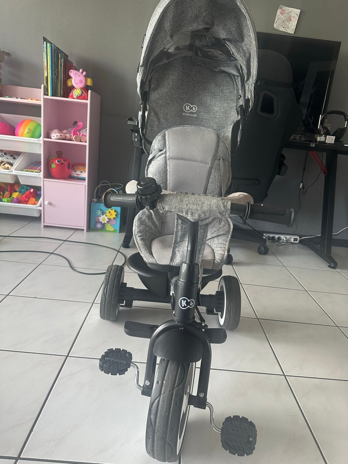 Kinderkraft fietsje - driewieler met duwstang, Ophalen, Gebruikt, Duwstang
