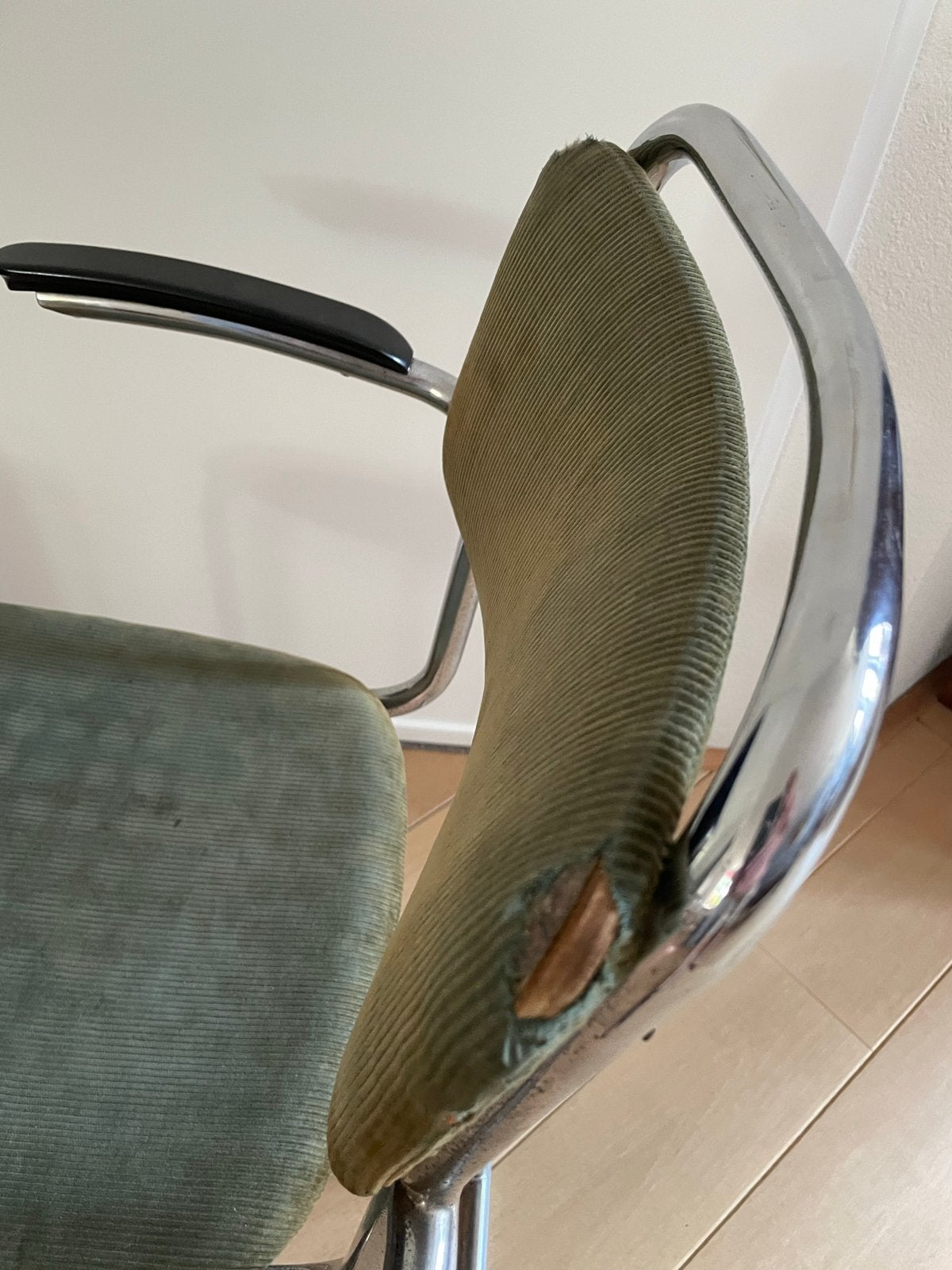 Vintage Buisframe Stoel met Groene Ribstof - Jaren '70, Ophalen