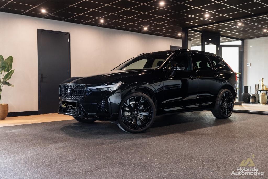 Volvo XC60 T8 Plus Black Edition AWD | H&K | 360 Cam | Pano, 12 maanden, Gebruikt, 4 cilinders, 95 km