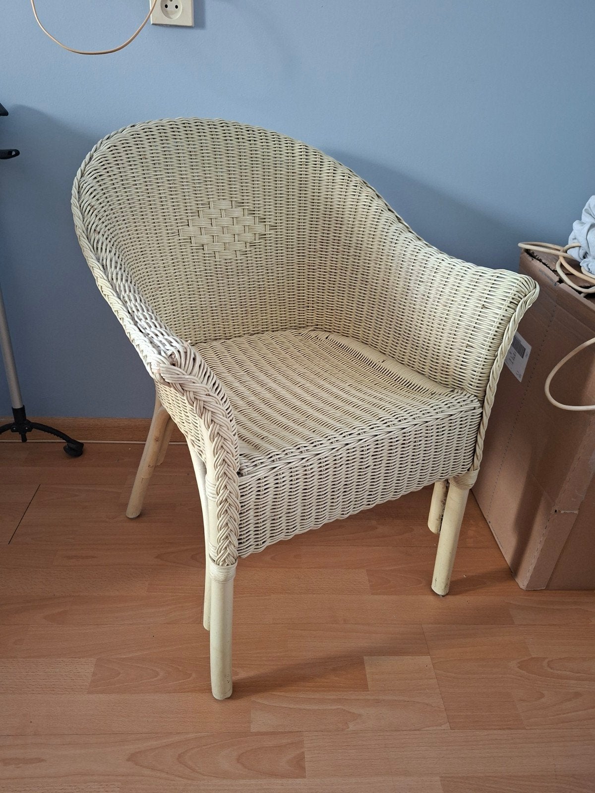 Rotan stoel met armleuningen, Ophalen, Gebruikt, Overige kleuren, Riet of Rotan