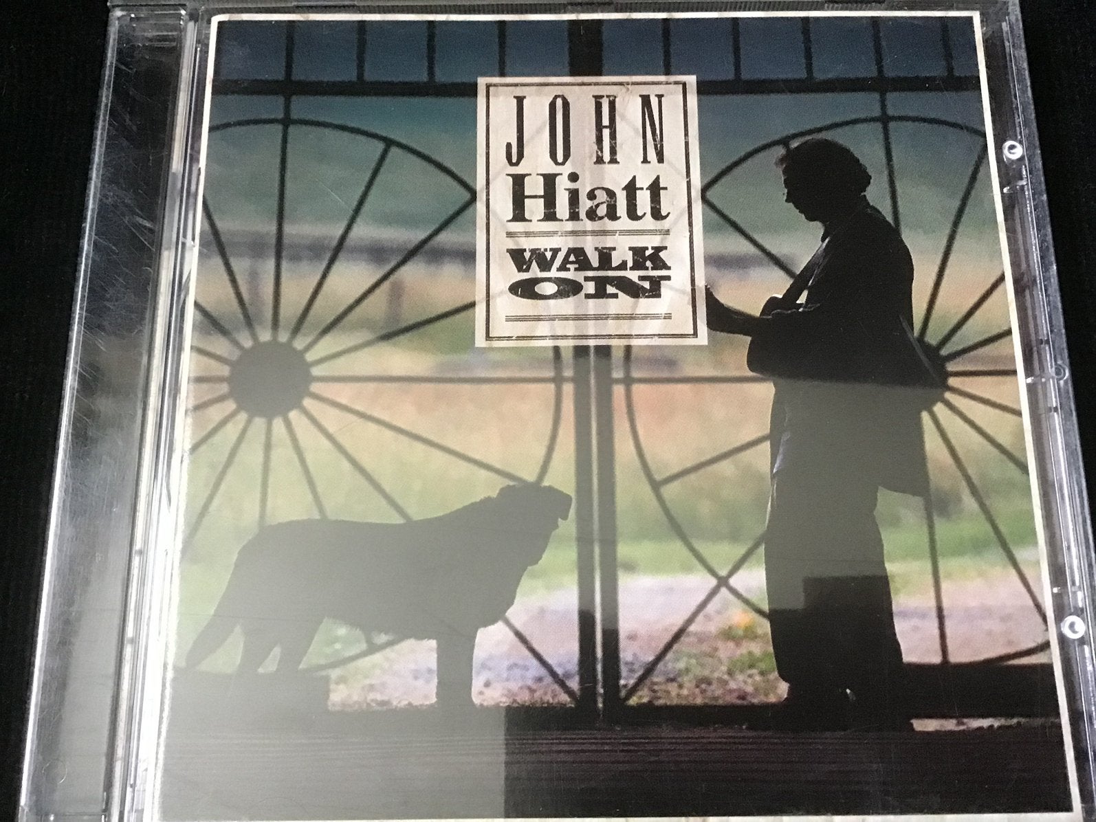 John Hiatt, Walk on cd, Ophalen of Verzenden, Zo goed als nieuw, Poprock