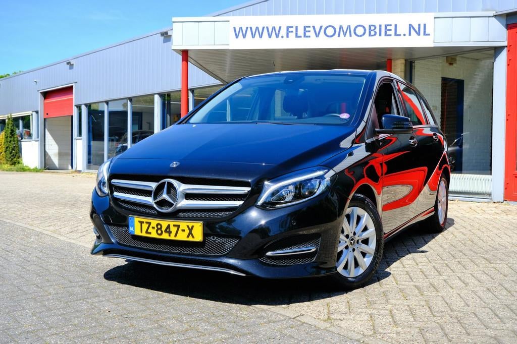Mercedes-Benz B-klasse 180 Ambition Aut. Navi|LED|Airco|LMV|, Auto's, 1325 kg, Gebruikt, Euro 6, 4 cilinders