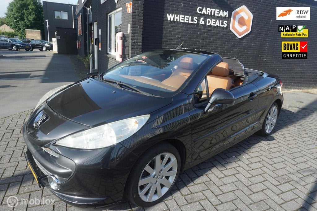 Peugeot 207 CC 1.6-16V T Féline, Auto's, Voorwielaandrijving, Gebruikt, 4 cilinders, 4 stoelen