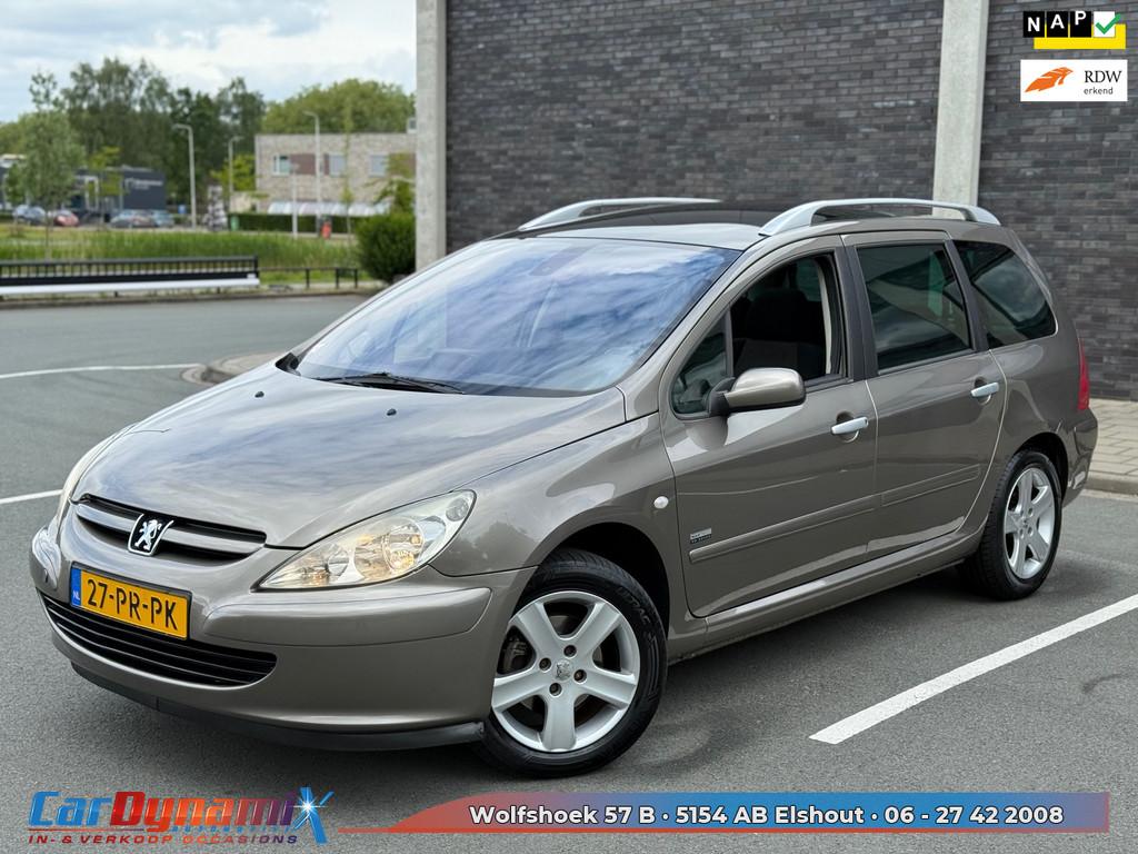 Peugeot 307 SW 2.0 16V Navtech | Automaat | Panoramadak | Ai, Gebruikt, 4 cilinders, 7 stoelen, Zilver of Grijs