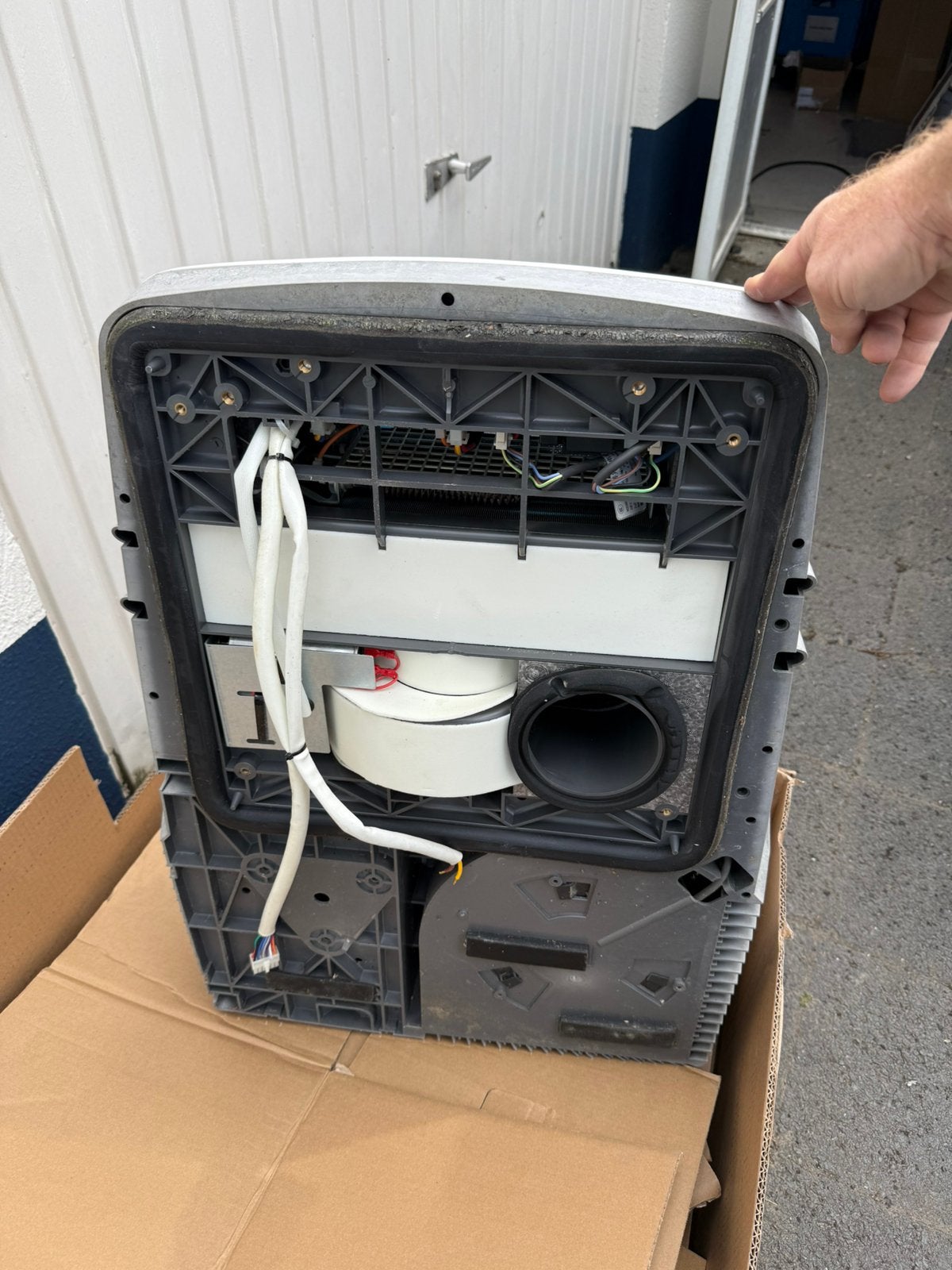 Dometic B2200 dakairco camper caravan koelt niet goed meer, Ophalen, Gebruikt