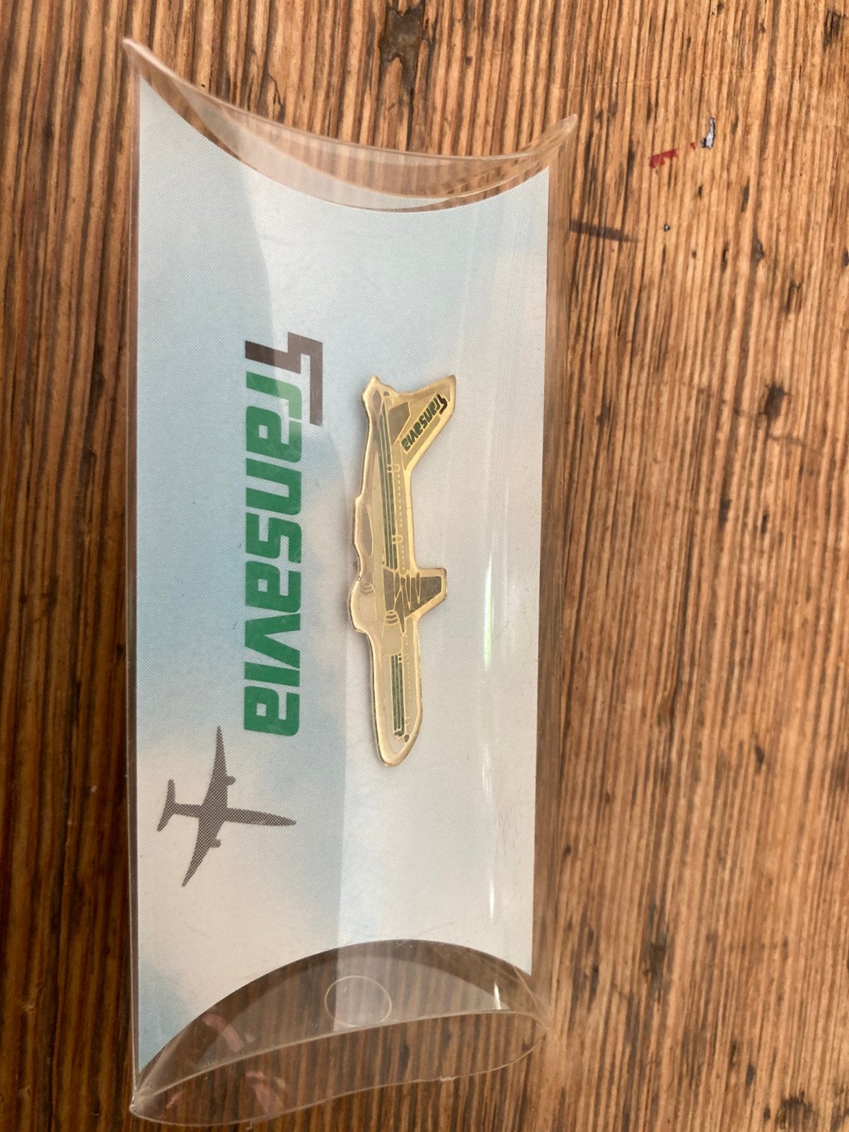Transavia vintage vliegtuig pin, Ophalen of Verzenden, Zo goed als nieuw, Overige typen