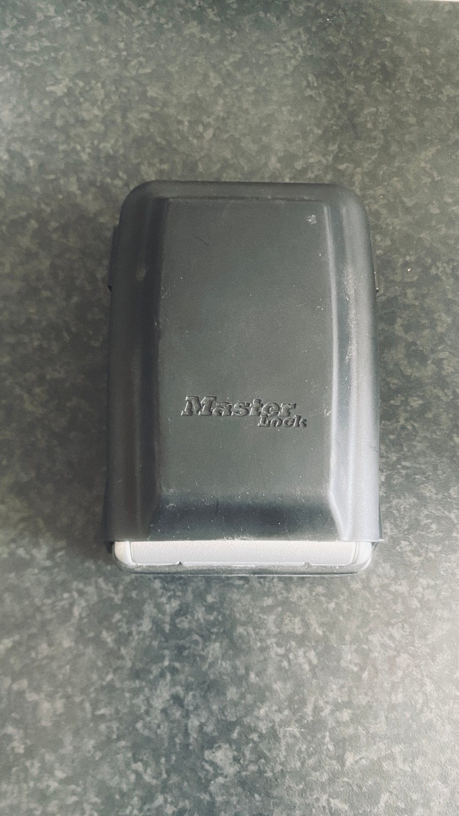 Sleutelkastje MasterLock met cijferslot, Ophalen, Zo goed als nieuw, Rvs, Slot