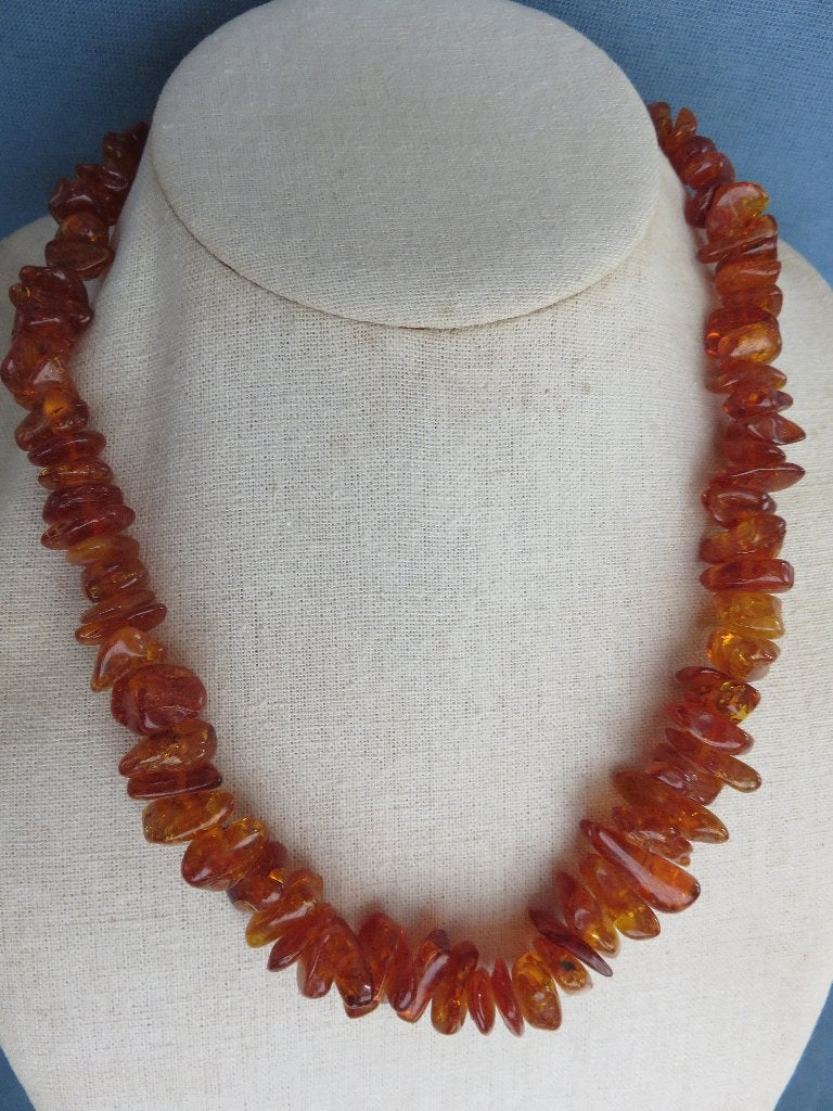 Hals ketting in barnsteen - 20e eeuw – lengte = 44 cm, Sieraden, Tassen en Uiterlijk, Kettingen, Ophalen of Verzenden, Gebruikt