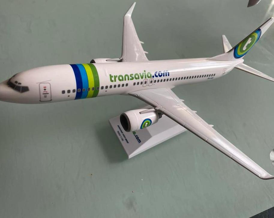 Transavia B-737-800, Verzamelen, Luchtvaart en Vliegtuigspotten, Ophalen of Verzenden, Zo goed als nieuw, Schaalmodel