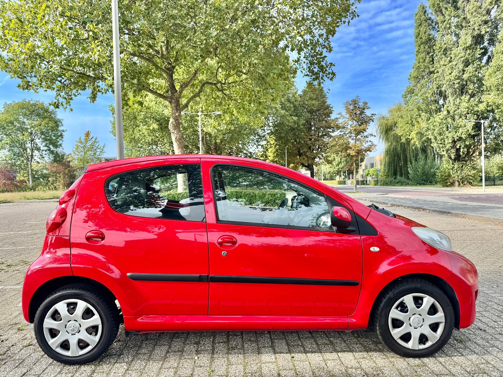 Peugeot 107| |5 DEURS | AİRCO | E-RAMEN | APK TOT 17-09-2027, Auto's, Voorwielaandrijving, 4 stoelen, 68 pk, Handgeschakeld