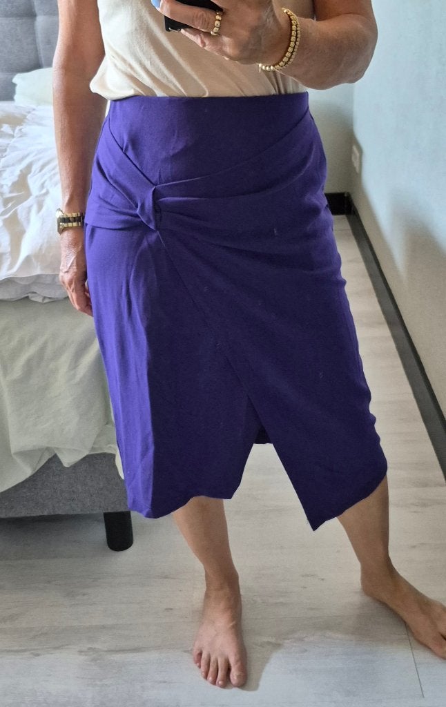 Super leuke paarse rok van Juffrouw Jansen, maat S, Kleding | Dames, Paars, Ophalen of Verzenden, Zo goed als nieuw, Knielengte