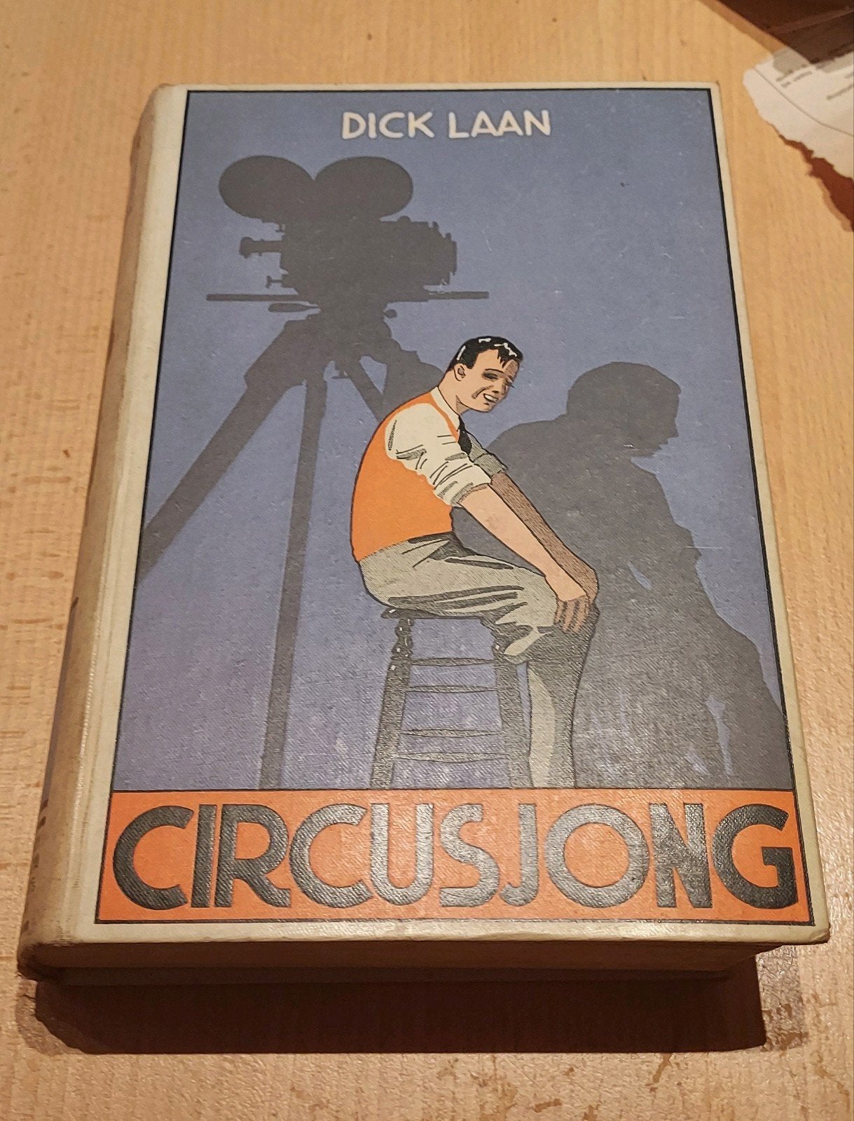 Circusjongen Dick Laan 1933, Ophalen of Verzenden, Gelezen