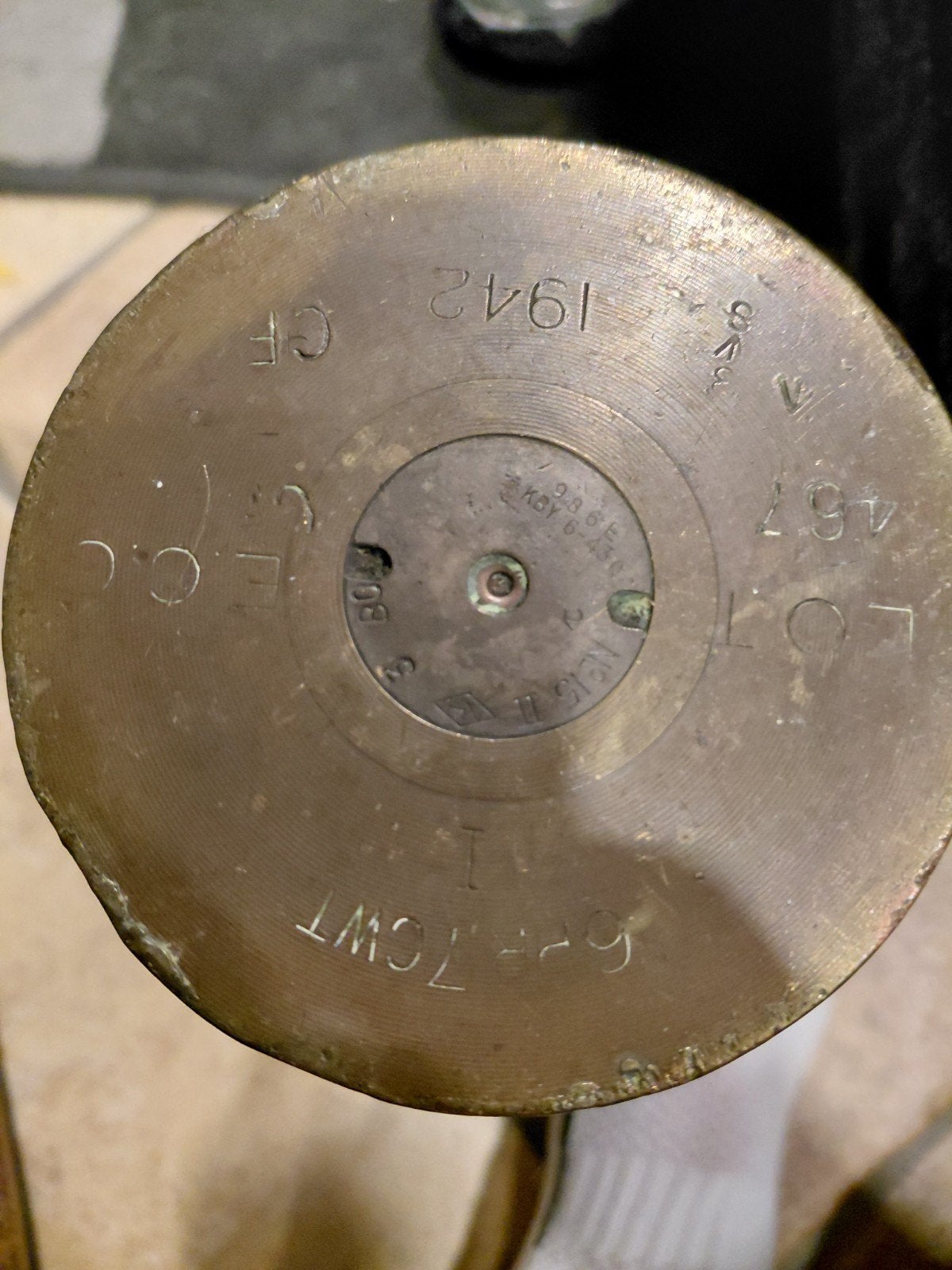 Unieke WO2 Trench Art Vaas - Britse 6-Pounder Granaathuls, Verzamelen, E.C.C. (Electric Construction Company, Wolverhampton, Groot-Brittannië).