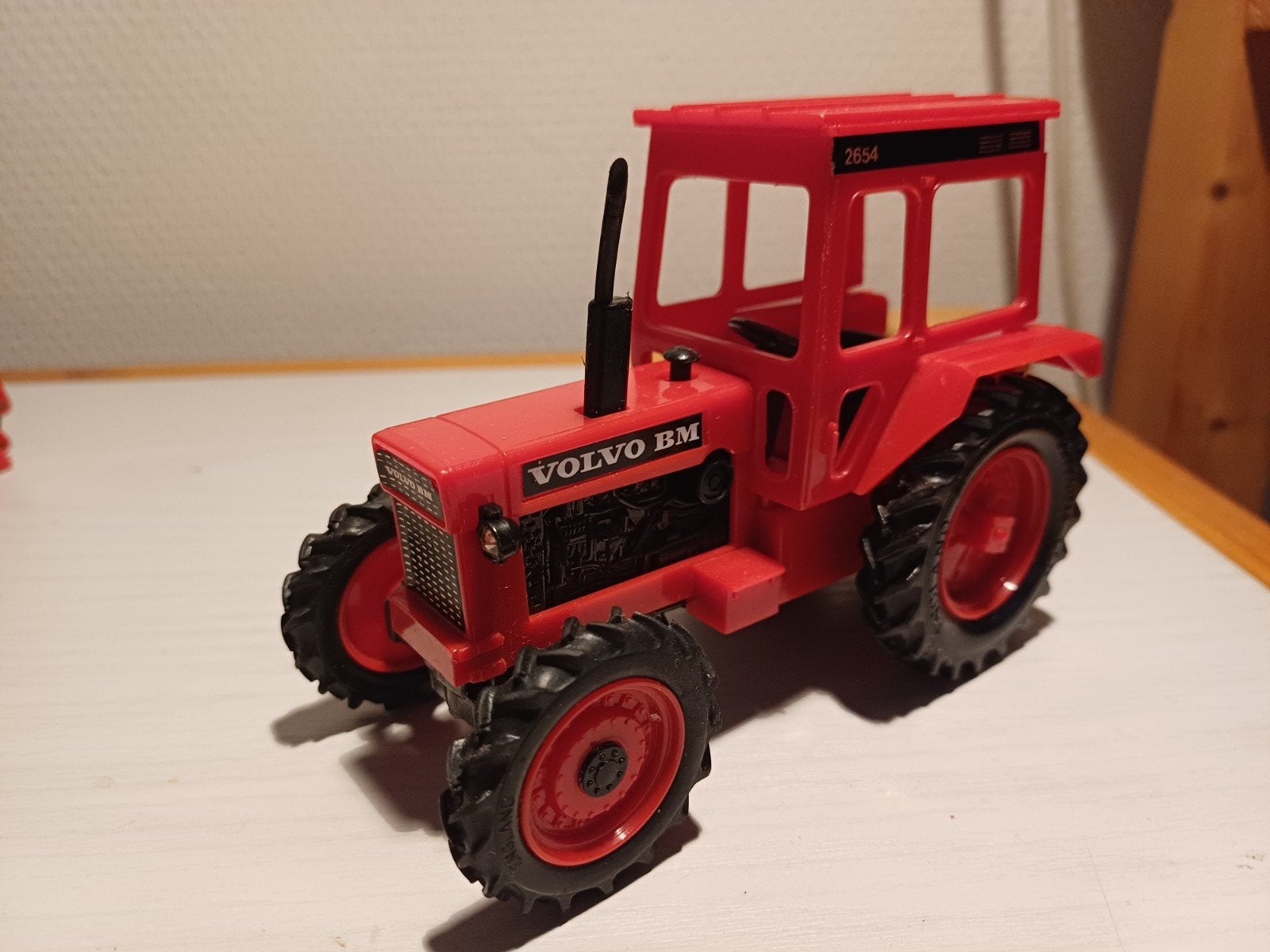 Britains Volvo BM 2654, Ophalen of Verzenden, Zo goed als nieuw, Tractor of Landbouw, Britains