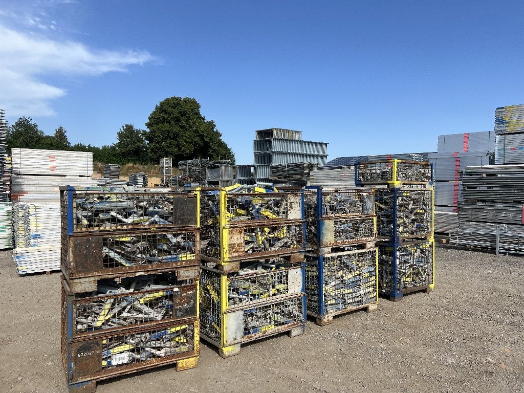 ACTIE – Layher Blitz Consoles 0,36 m | 1.500 STUKS OP, Doe-het-zelf en Verbouw, Steigers, Ophalen of Verzenden, Gebruikt, Overige typen