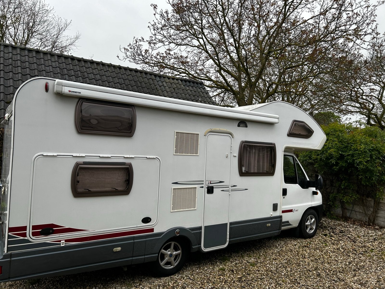 Gezellige Alkoof Camper - Klaar voor Avontuur!, Standaard zit, Alkoof, Ringverwarming, 6 tot 7 meter