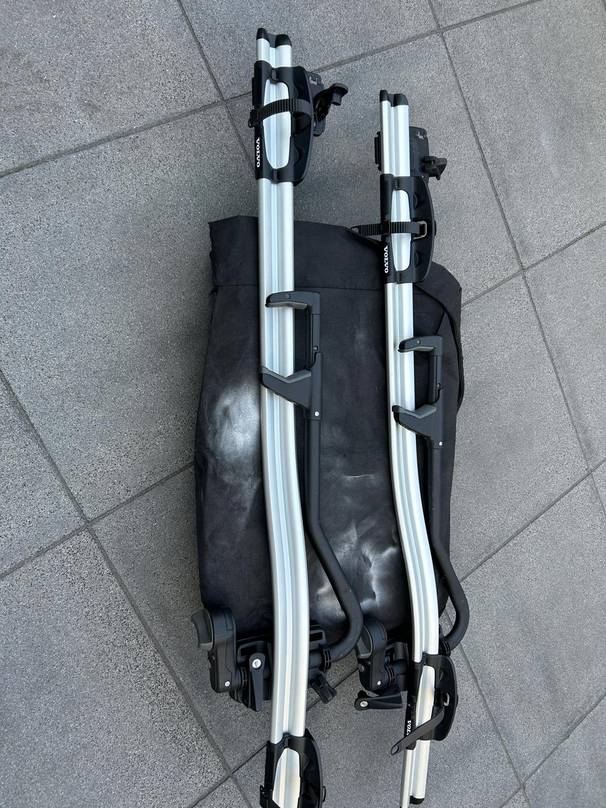 Thule ProRide 591 fietsendrager voor op het dak 2 stuks, Auto diversen, Fietsendragers, Ophalen, Zo goed als nieuw, Dakdrager