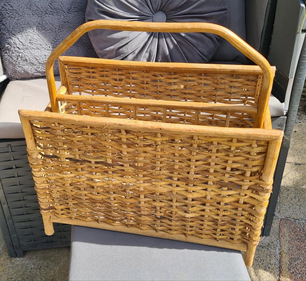 Vintage rotan tijdschriftenrek, Ophalen of Verzenden, Gebruikt