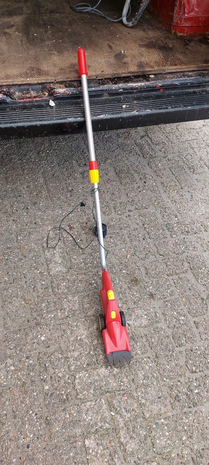 Elektrische onkruidborstel met lange steel, Ophalen, Gebruikt, Onbekend