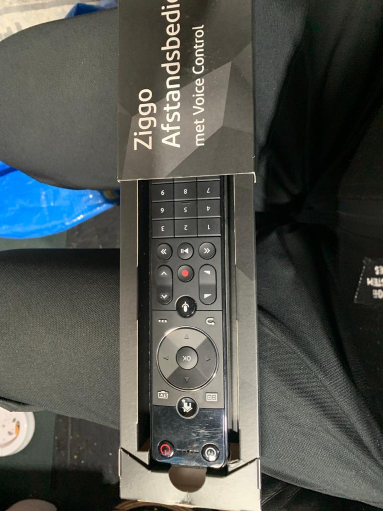 Ziggo Afstandsbediening met Voice Control - Nieuw, Tv, Nieuw, Ophalen of Verzenden, Origineel