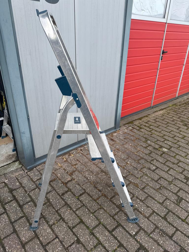 Altrex Double Decker D804 Huishoudtrap - 4 treden, Ophalen, Gebruikt, Trap, Opvouwbaar of Inschuifbaar