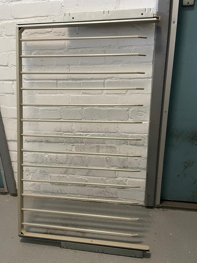 Uittrekbare broekhanger ikea, Ophalen, Gebruikt, 50 tot 100 cm, Minder dan 100 cm
