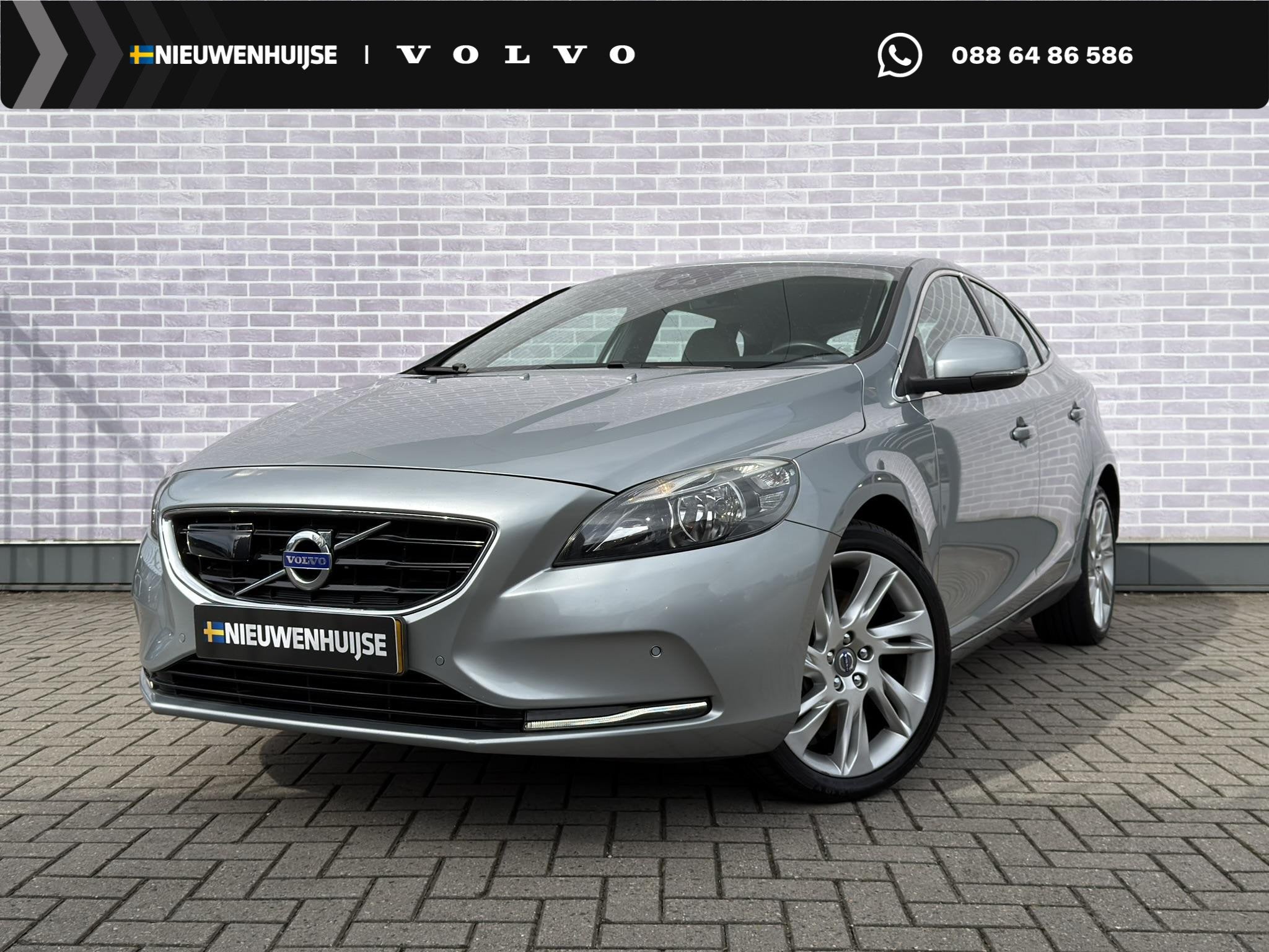 Volvo V40 T5 245 pk Summum | Automaat | Trekhaak | Navigatie