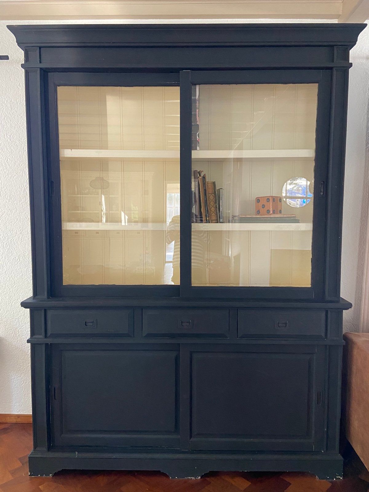 Zwarte buffetkast met crème binnenkant! AANBIEDING!, Huis en Inrichting, Kasten | Buffetkasten, Ophalen, Gebruikt, 150 tot 200 cm