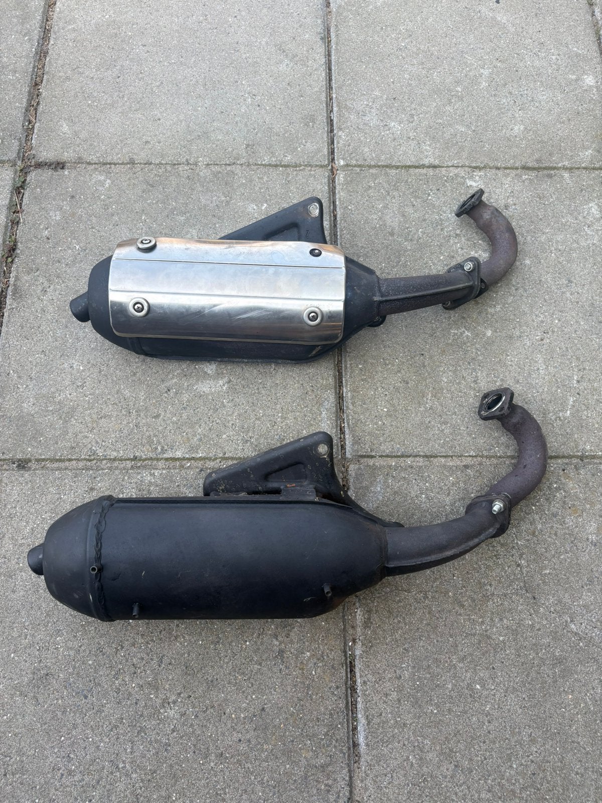 2x 125/180cc uitlaat, Fietsen en Brommers, Brommeronderdelen | Scooters, Ophalen, Gebruikt, Uitlaat, Piaggio