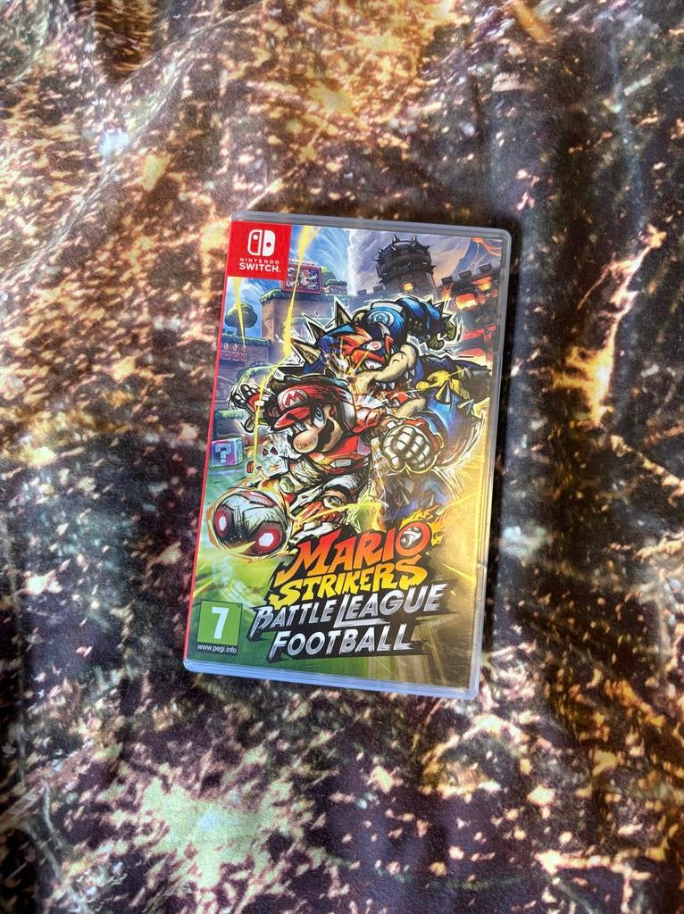 Mario Strikers: Battle League Football - Nintendo Switch, Eén computer, Ophalen of Verzenden, Zo goed als nieuw, 3 spelers of meer