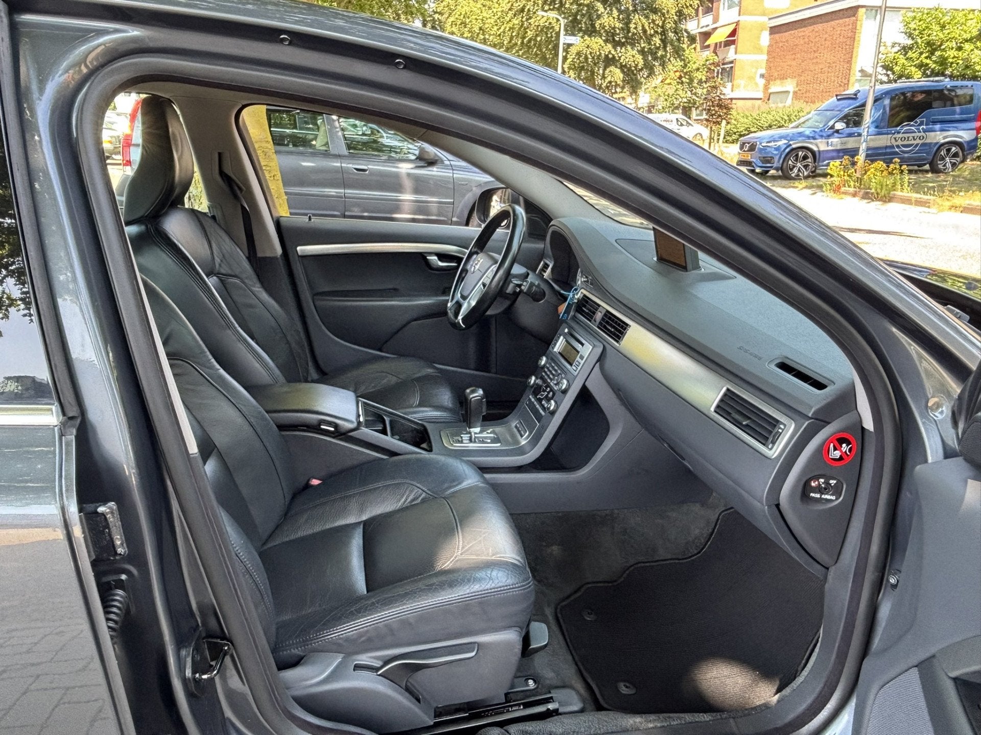 Volvo V70 3.0 T6 AWD Model '10 Four-C Family BTW voordeel, Auto's, Automaat, Euro 5, Gebruikt, 2953 cc