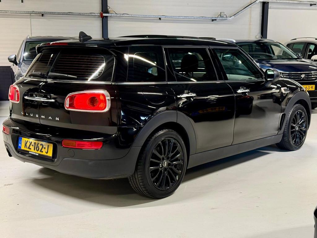 Mini Mini Clubman 1.5 2017|Navigatie|Panoramadak!, Voorwielaandrijving, Stof, Zwart, Handgeschakeld