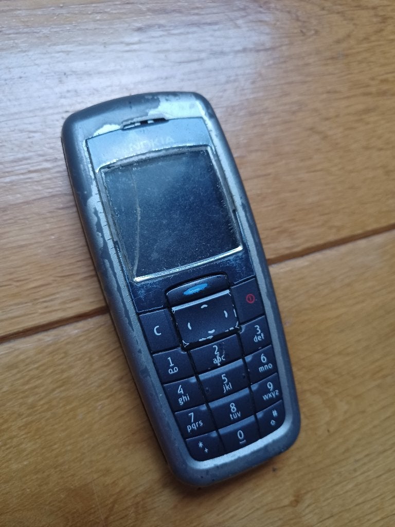 Nokia 2600 (weet niet of ie werkt), Telecommunicatie, Geen camera, Fysiek toetsenbord, Ophalen of Verzenden, Klassiek of Candybar