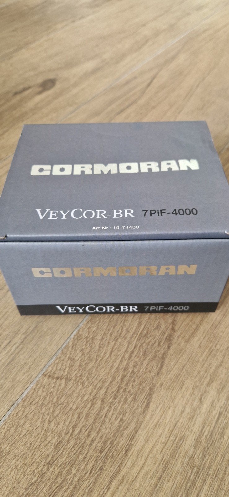 Cormoran Veycor-BR 7PiF-4000 Vismolen - Nieuw in doos, Ophalen of Verzenden