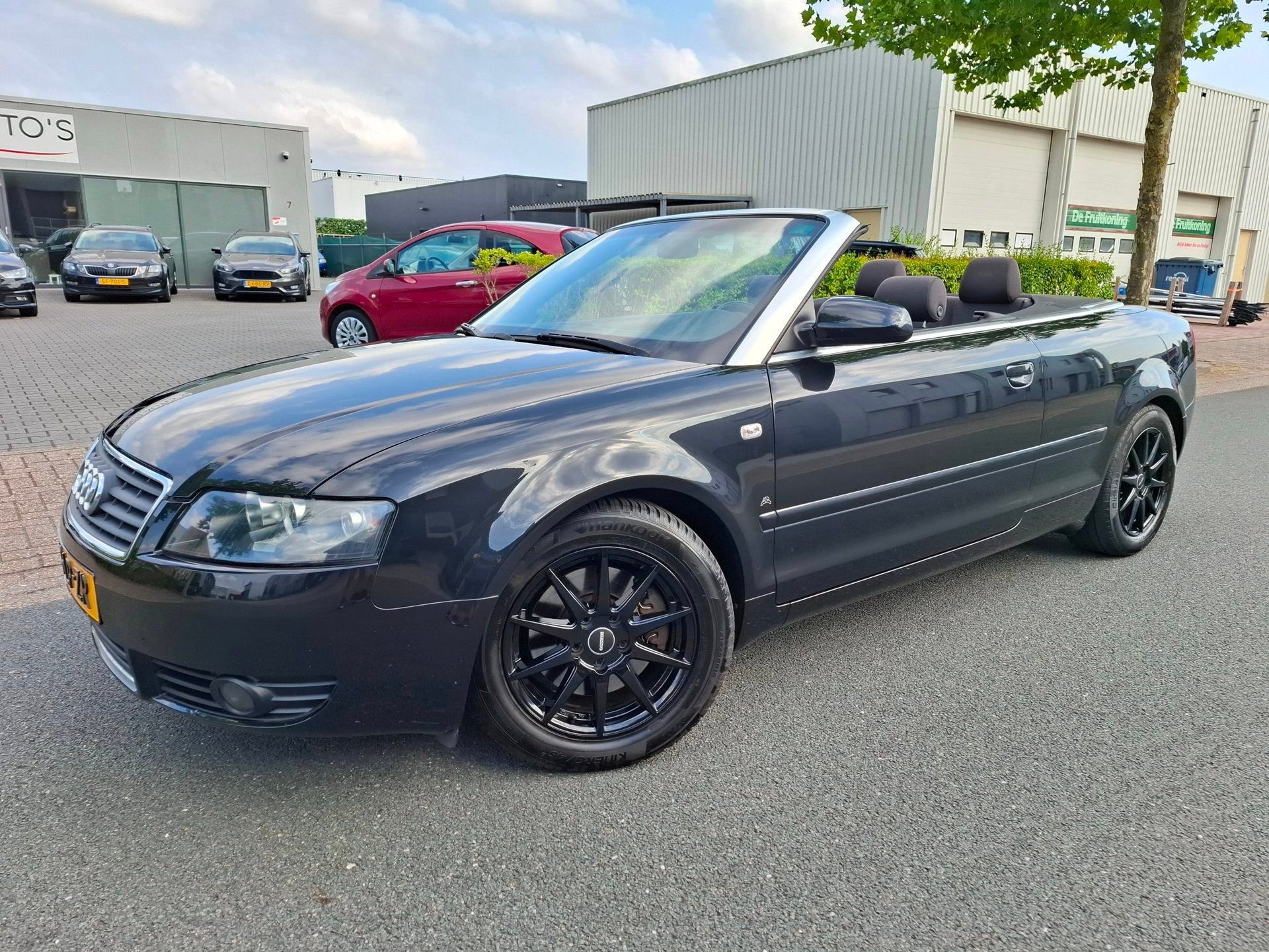 Audi A4 Cabriolet 1.8 Turbo CLIMA/CRUISE/PDC!, Voorwielaandrijving, Stof, Gebruikt, Zwart