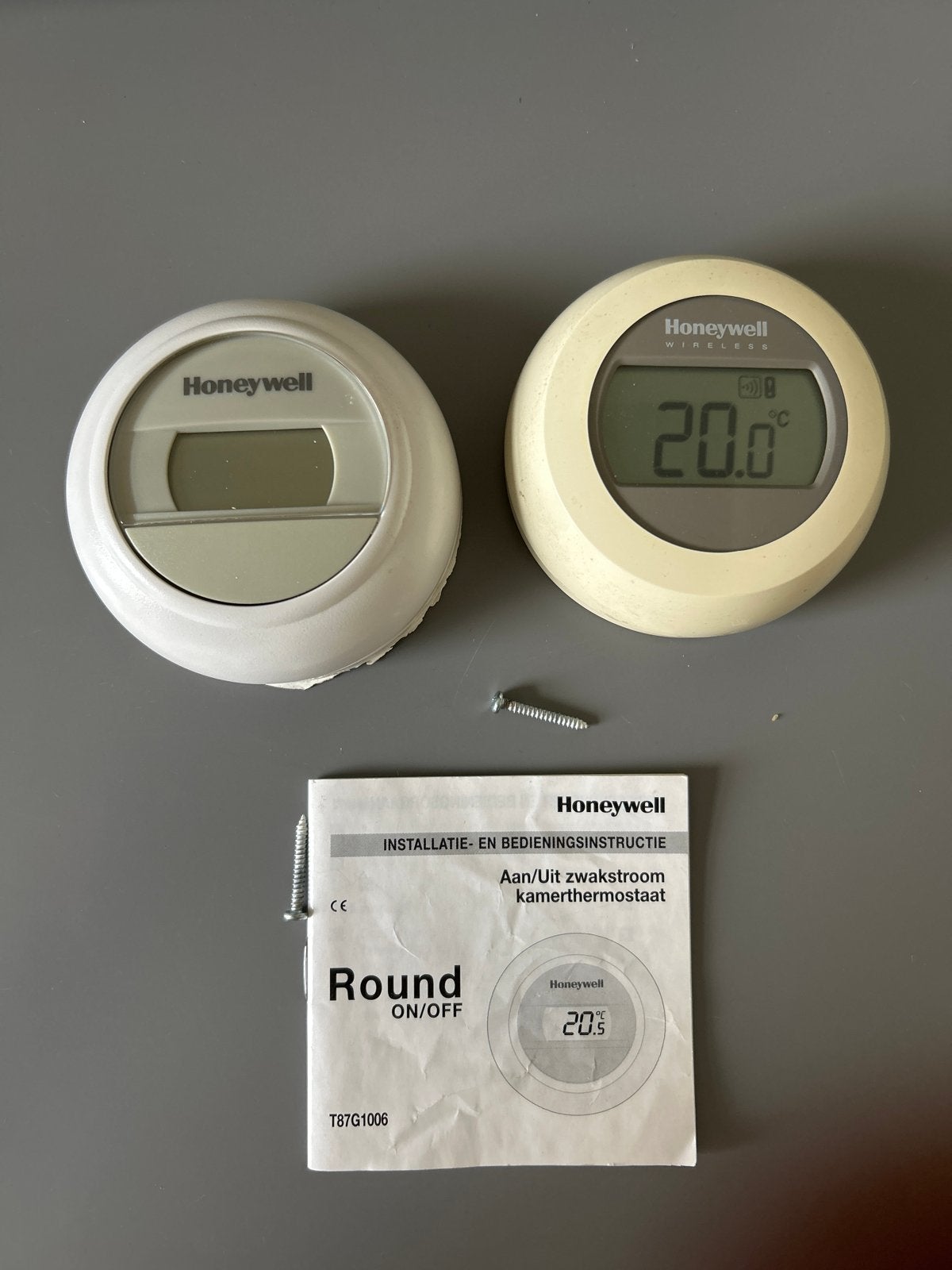 Honeywell Round ON/OFF Kamerthermostaat (2 stuks), Doe-het-zelf en Verbouw, Ophalen of Verzenden, Gebruikt