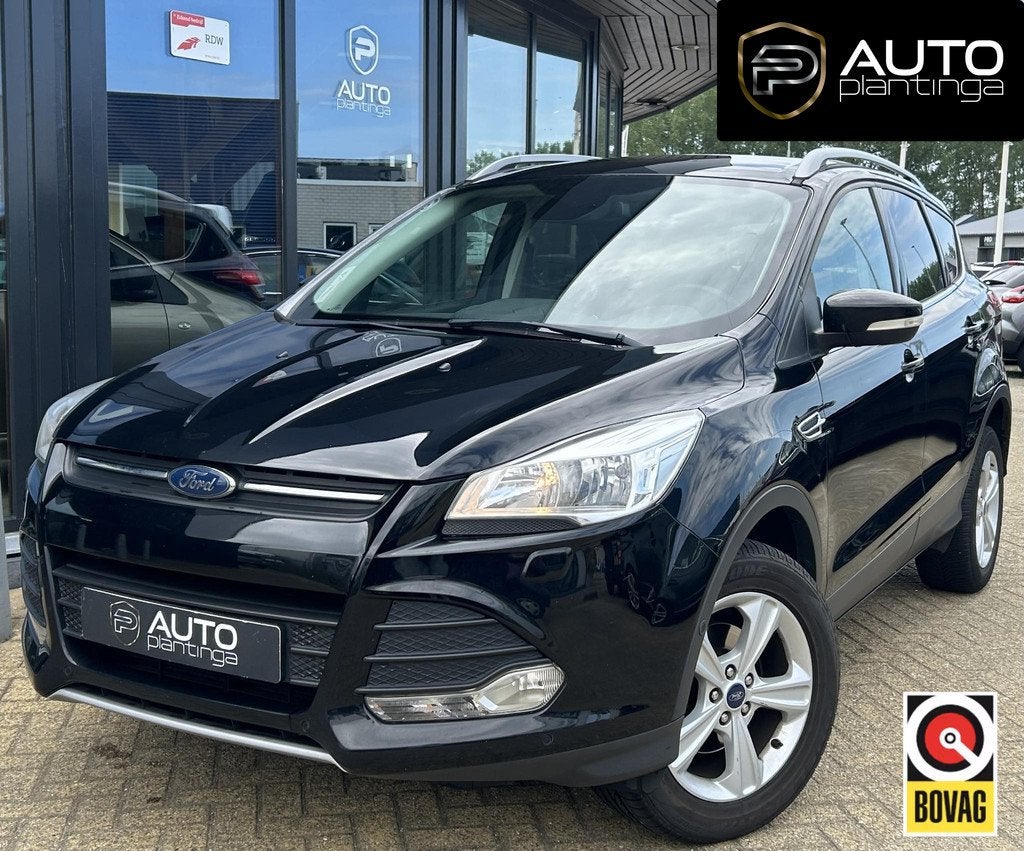 Ford Kuga 1.5 Titanium Styling Pack 150PK | Nette Staat! | T, Euro 6, 4 cilinders, Leder en Stof, Zwart