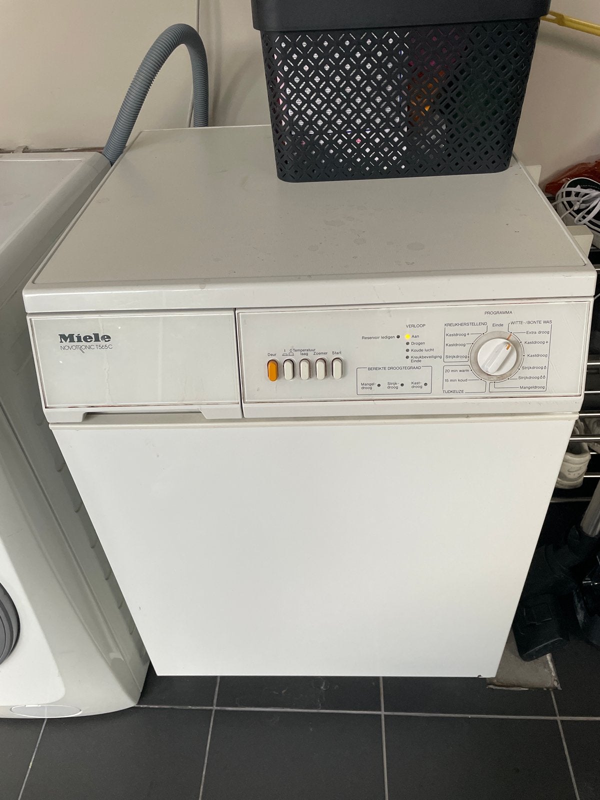Goed werkende Miele Novotronic T565C droger, Witgoed en Apparatuur, Wasdrogers, 6 tot 8 kg, Gebruikt, Ophalen of Verzenden, Voorlader