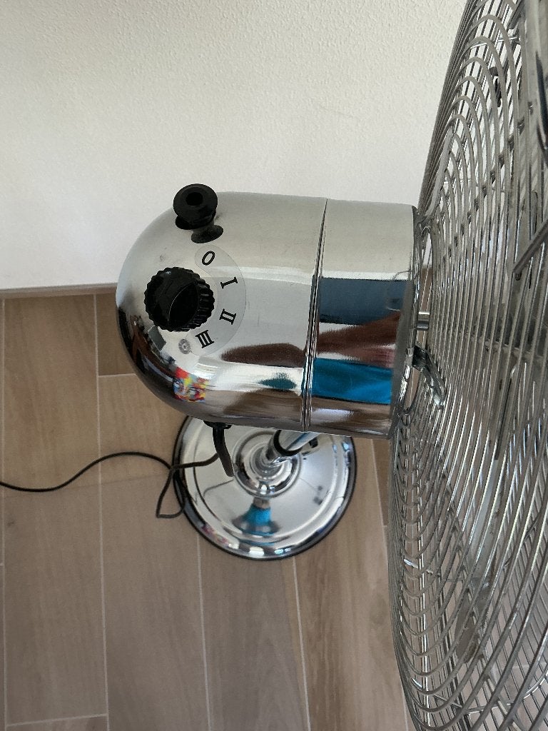 Statiefventilator, Ophalen, Zo goed als nieuw, Statiefventilator