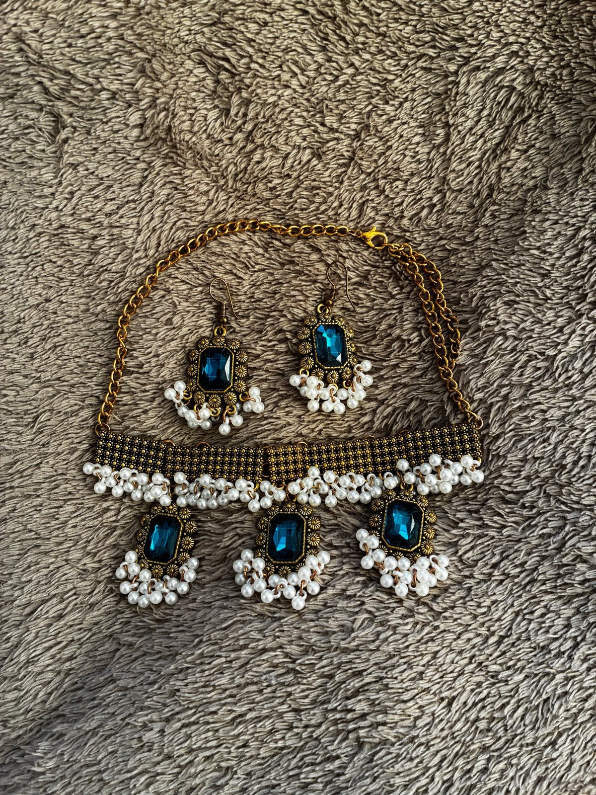 Prachtige Indiase ketting en oorbellen set met blauwe stenen, Ophalen, Overige materialen, Blauw, Nieuw